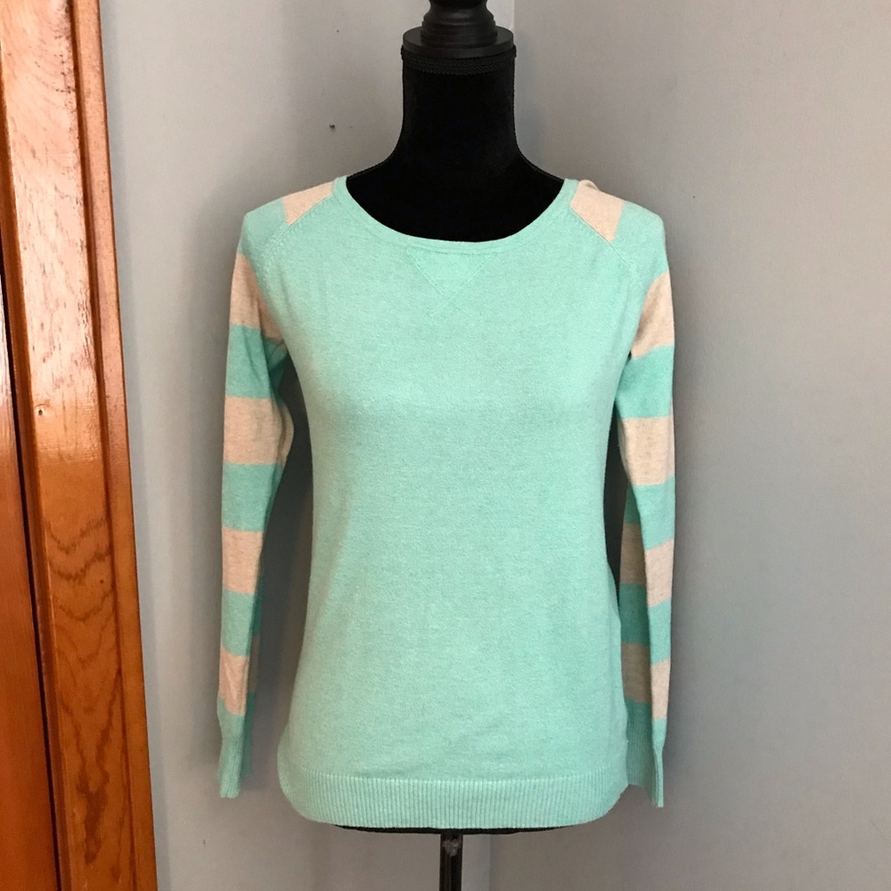 Rue 21 sweater